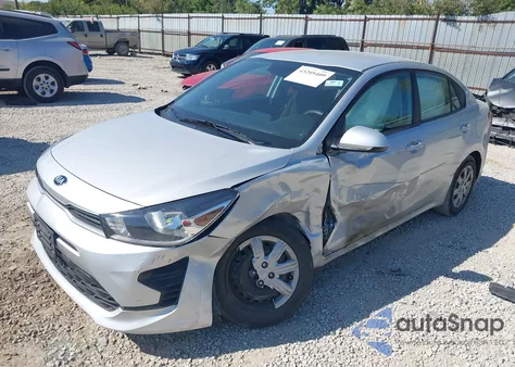 2021 Kia Rio Lx z USA, uszkodzony, nr VIN 3KPA24AD5ME395555